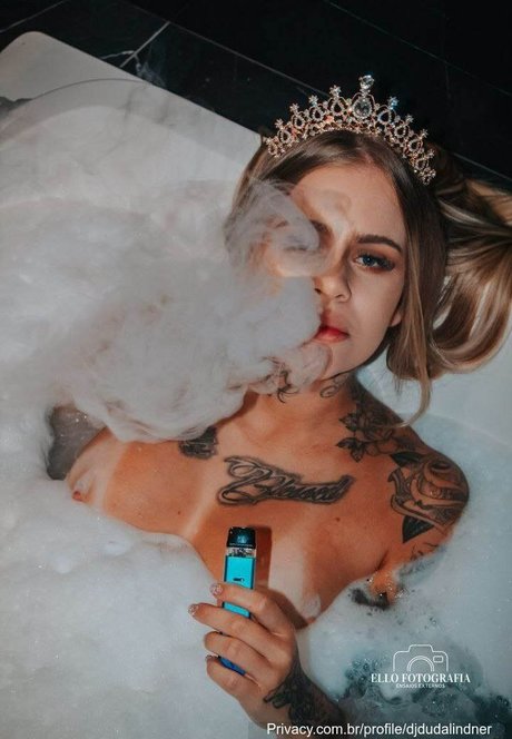 DJ Duda Lindner pornostar akt bilder