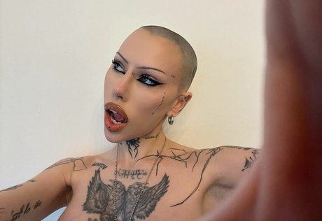 Siiickbrain xxx kunst foto