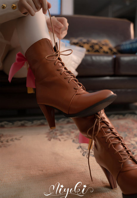 Misaki Suzuki Bilder