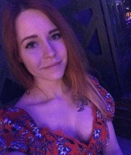 Denly hübsche erotische foto