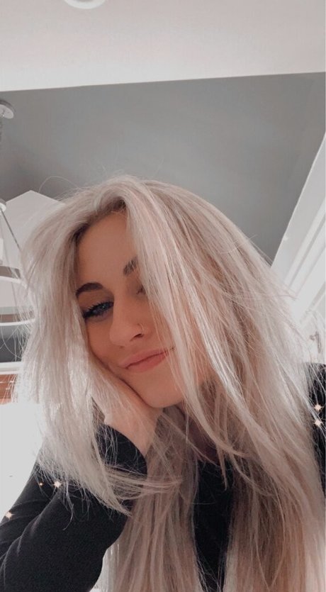 Sarah Kate Stricker pornostar erwachsene galerie