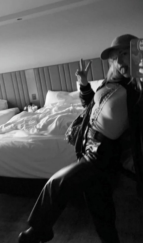 Astrid Daniel sexy kunst fotos