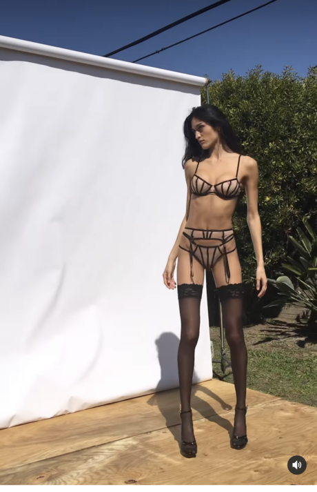 Dani Carbon nackt akt bilder