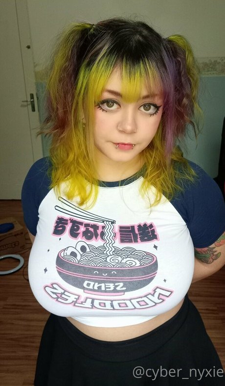 cyber nyxie nacktheit perfekte fotos
