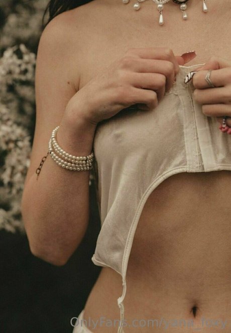 yanafoxy free pornographische foto
