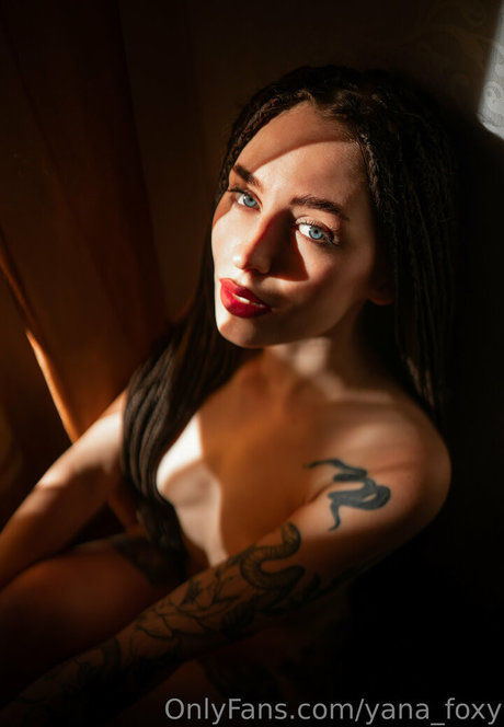 yanafoxy free erotische kunst galerie
