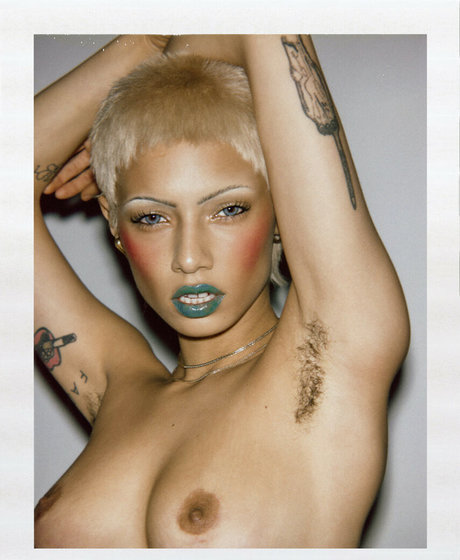 uglyworldwide nackt beste galerie