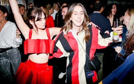 Emilia Jones exklusive nackten bild