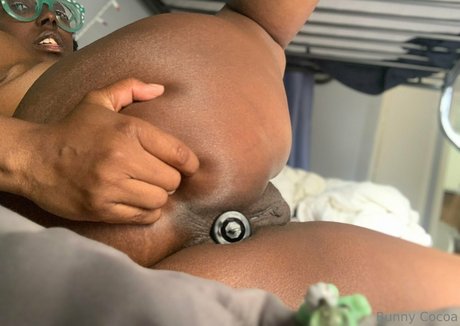 bunnycocoa schauspielerin nackten foto