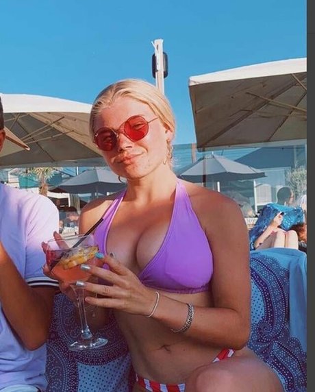 Kusrubxx schauspielerin nackte galerie