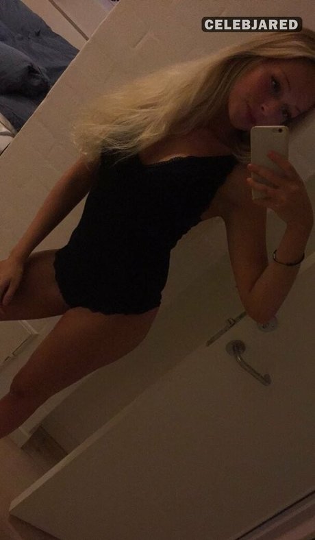 Frederikke Bach heiße freie galerien