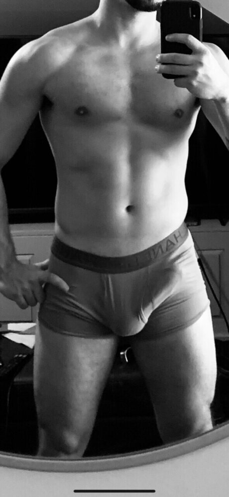 Hollywood Hal model porno archiv