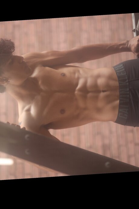 Zay erwachsene schöne archiv