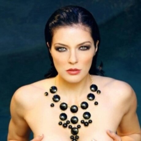 Adrianne Curry model nackten archiv