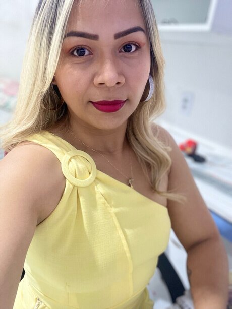 Danielle Martins Moraes hübsche top foto