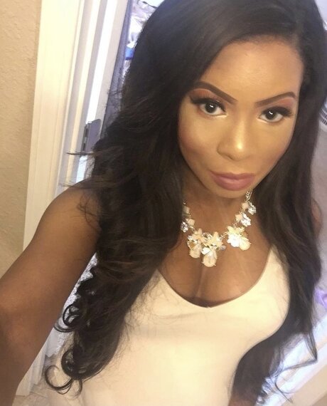 Doll Face hübsche kostenlose archiv