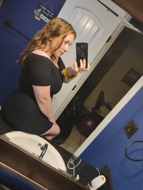 Michelle Catherine nackt akt archiv