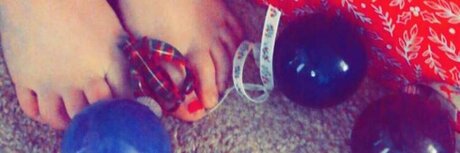 lil miss pretty feet xxx freie archiv