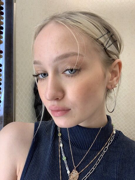 MercynBaby porno nackten bild