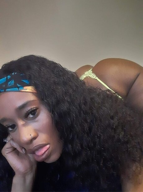 Bri Bri erotische freie bilder