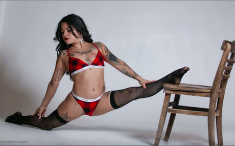 Goddess Ultra Violet pornostar kostenlose bild