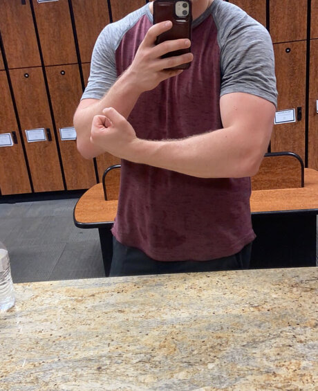 Mister IDK hd sexy fotos