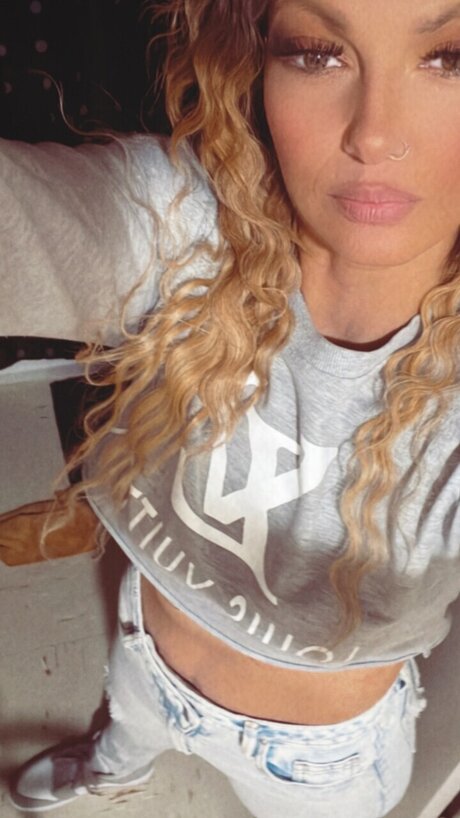 JustMeeeeh top nacktheit galerie