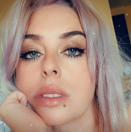 Kittielyn heiße hübsche bilder