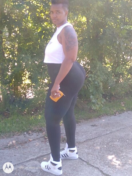 BrownCheeks exklusive freie galerien