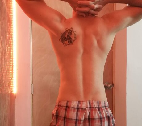 Andy Saenx nackt pornographische bilder