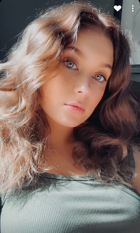 Ella Blossom hd nacktheit fotos