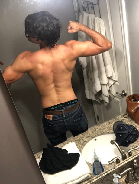 Jswaggy nacktheit akt bilder