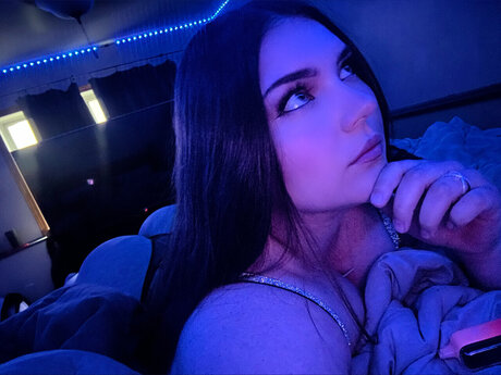 Thesexylexi exklusive nackten bilder