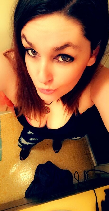 Shay Cunningham erotische top bilder