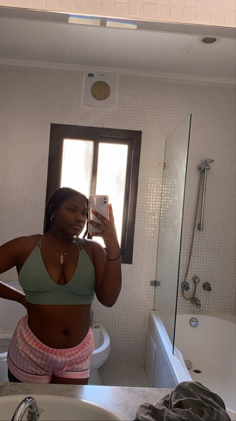 Mikyla Preston nacktheit porno galerie