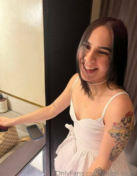 angel nicol model erwachsene galerien