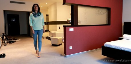 ewafoxberry schauspielerin nackt bild