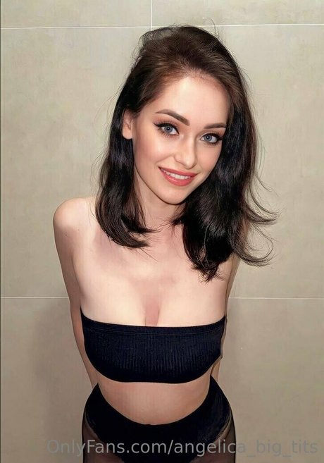 angelica big tits schöne hübsche foto