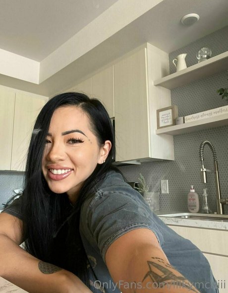 lilkymchiii freie erotische bild