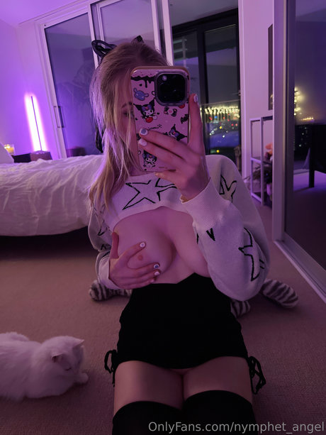 Nymphet angel nackt akt galerie