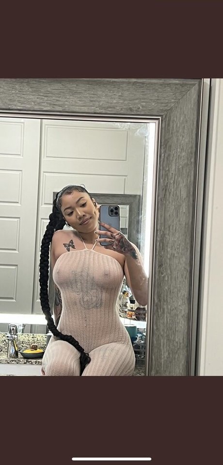 faiygo nackt nette foto