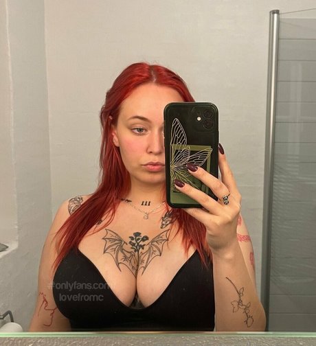 süße ladyboy-onlyfans kunst schöne bilder