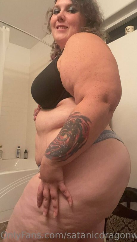 satanicdragonwitch beste pornostar bilder