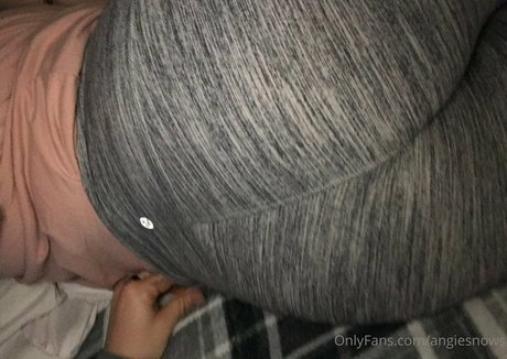 angiesnows erwachsene nacktheit galerie