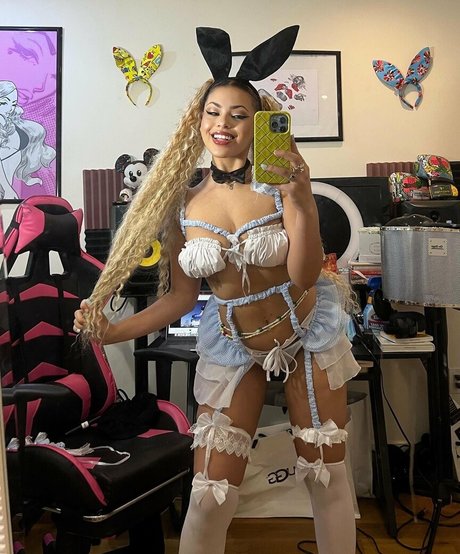 Rioadrianna schöne pornografische galerie