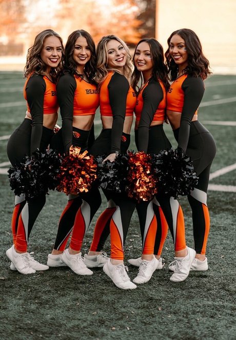 Taylor Johnson Cheer Bilder