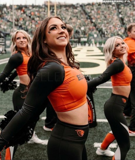 Taylor Johnson Cheer heiße freie galerien