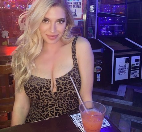 Taylor Mathis kunst archiv