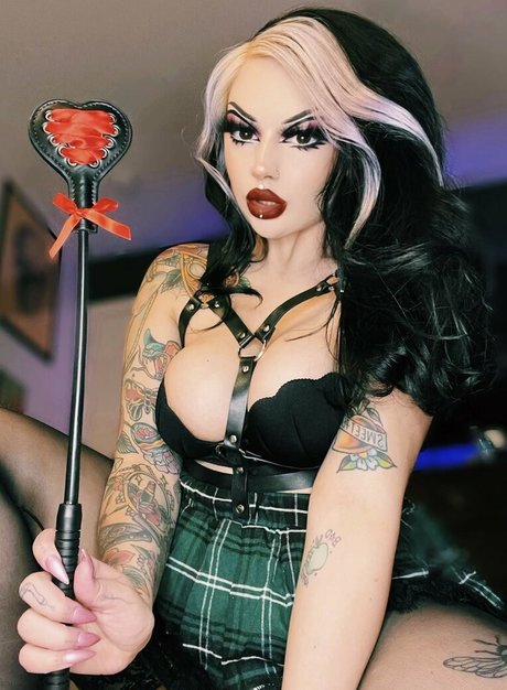 spookyxpeach kunst heiße galerie