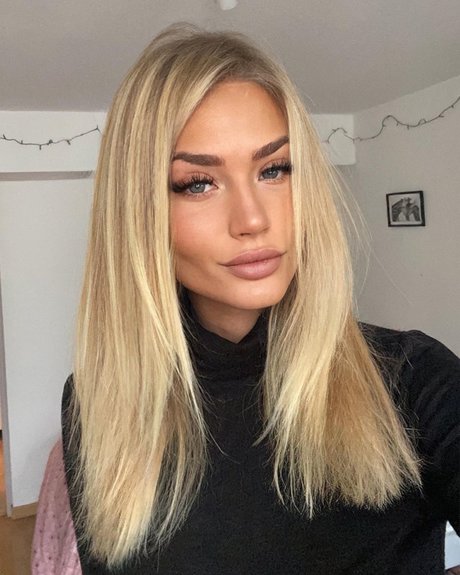 Lucie Gaumont model heiße bilder